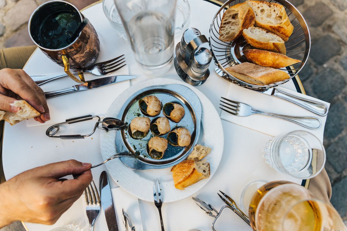 Manger des escargots : histoire, bienfaits, préparation et dégustation