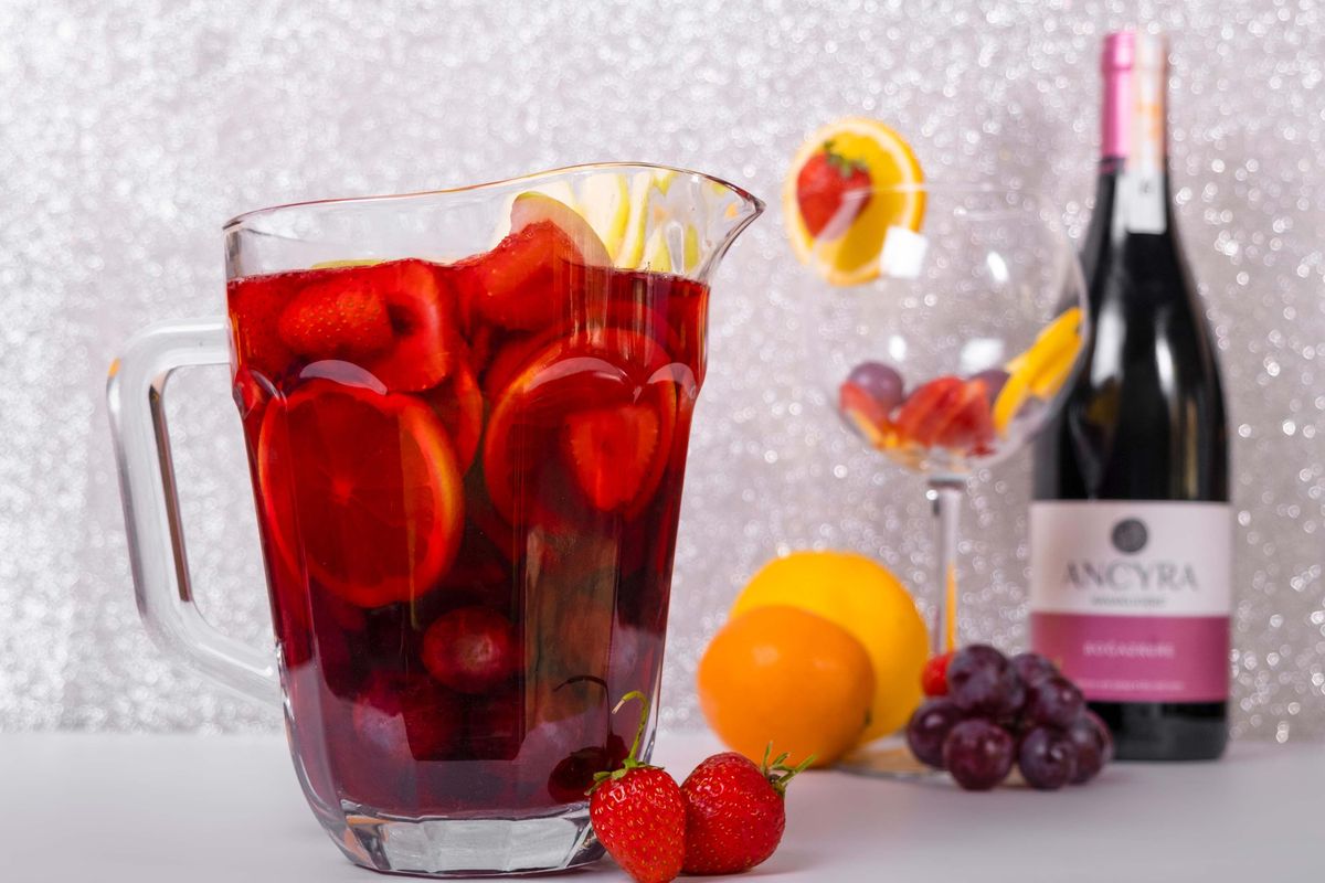 Recette Sangria maison : fruits et vin rouge - Origines et histoire de la sangria