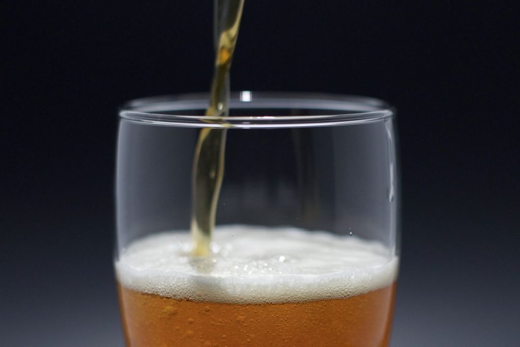 Fat washing : infuser un alcool avec du gras pour des cocktails d’exception